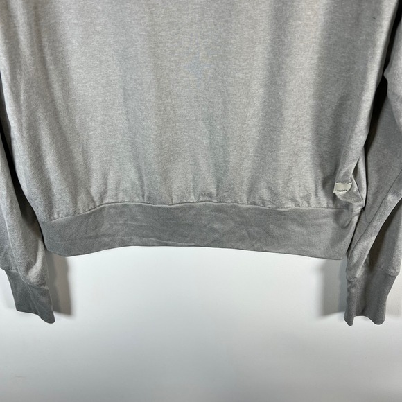 Vuori Long Sleeve Crewneck Pullover top Heather Gray Athleisure Women L - Picture 3 of 9